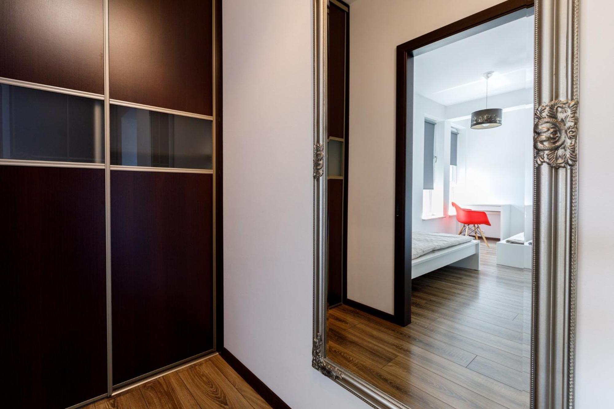 Golden - Two Bedrooms - Great Location&legnicka Апартаменти Вроцлав