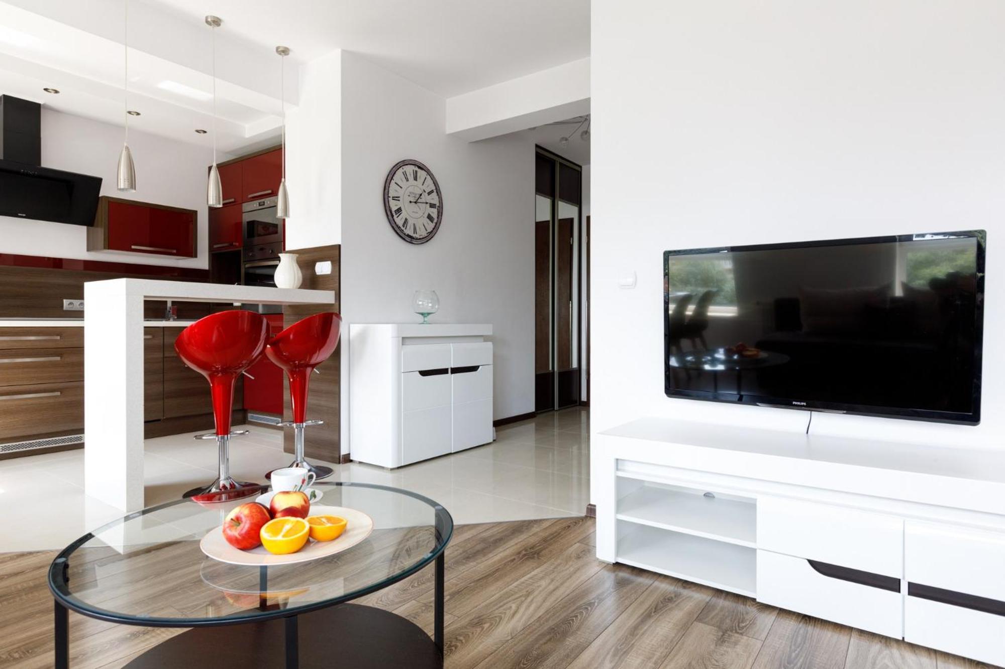 Апартаменти Golden - Two Bedrooms - Great Location&legnicka